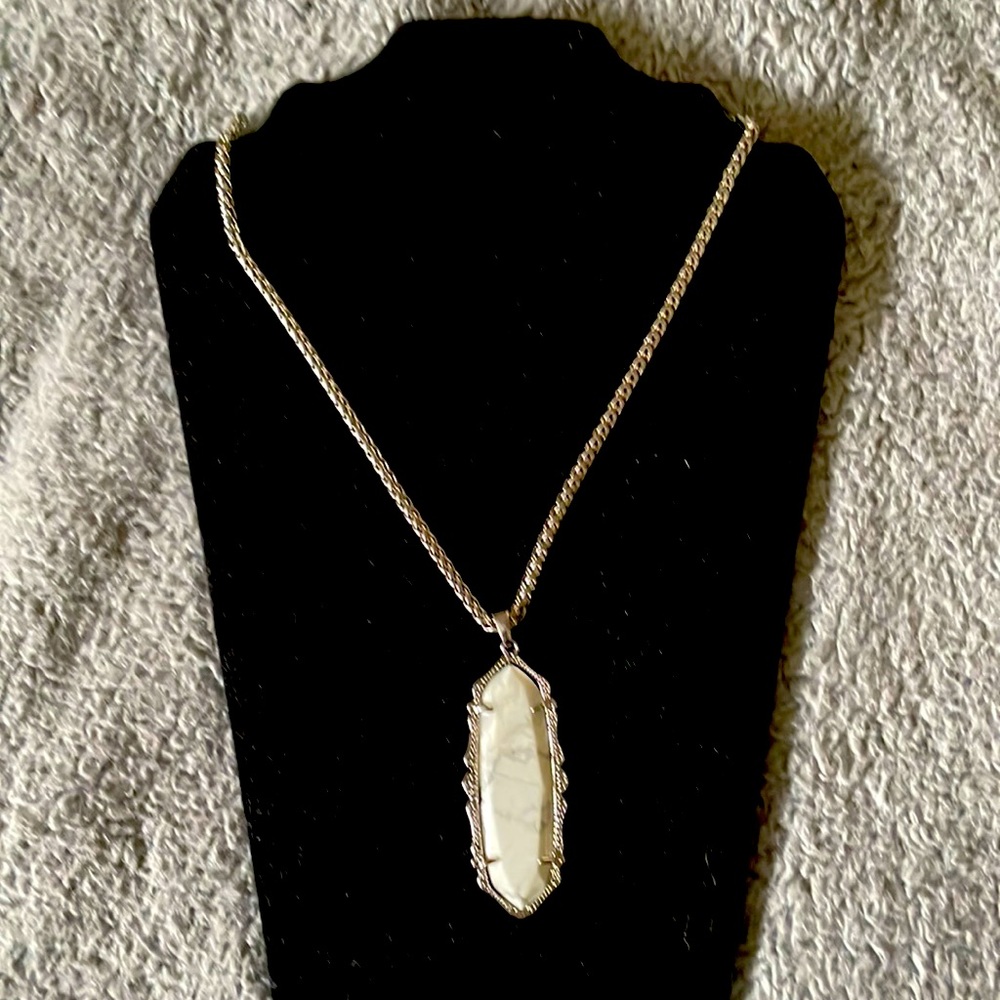 Vintage Kendra Scott Howlite statement necklace